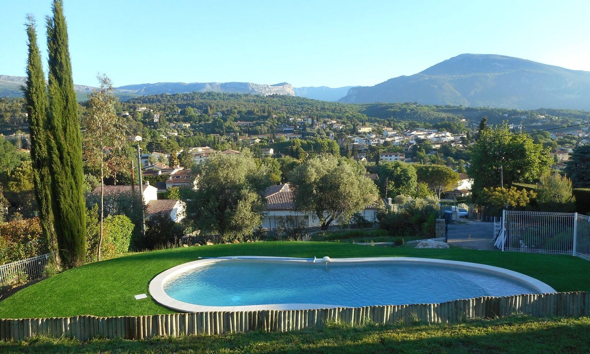 Le Rouret Villa | spacious villa 20mn sea - Splendid Mountain View