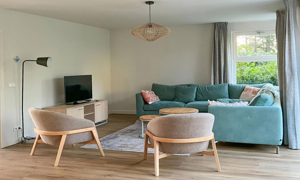 Berck-sur-Mer Villa | Spacious Villa by the Seafront