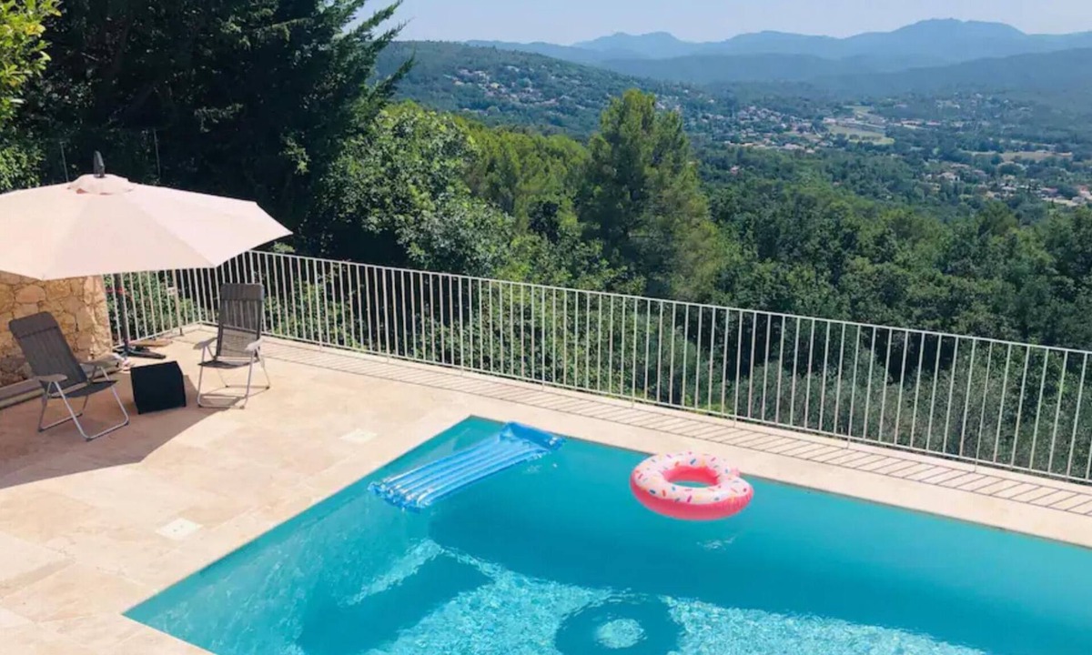 Montauroux Villa | SPACIOUS VILLA MIMOZA