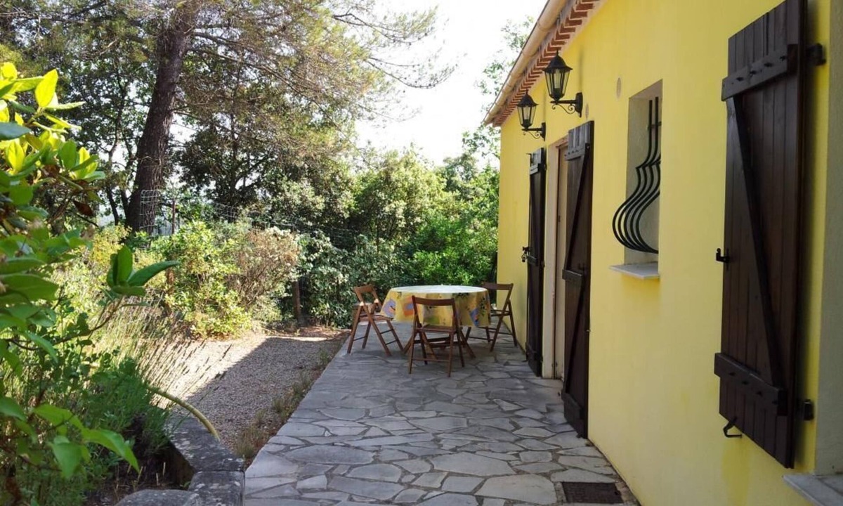 Taradeau House | Spacious villa near village