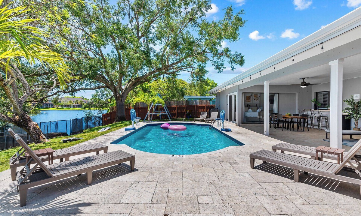 Plantation House | Spacious villa w/private pool, BBQ & game room