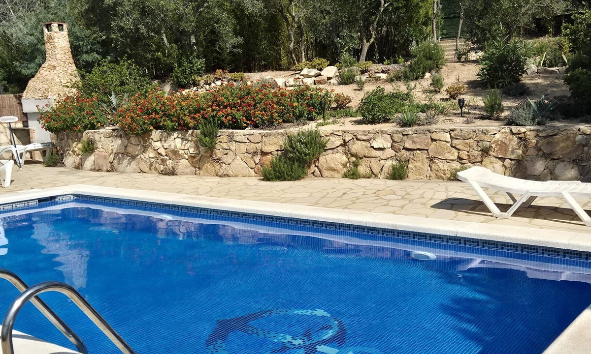 Lloret de Mar Cottage | Spacious villa with private pool near Lloret de Mar