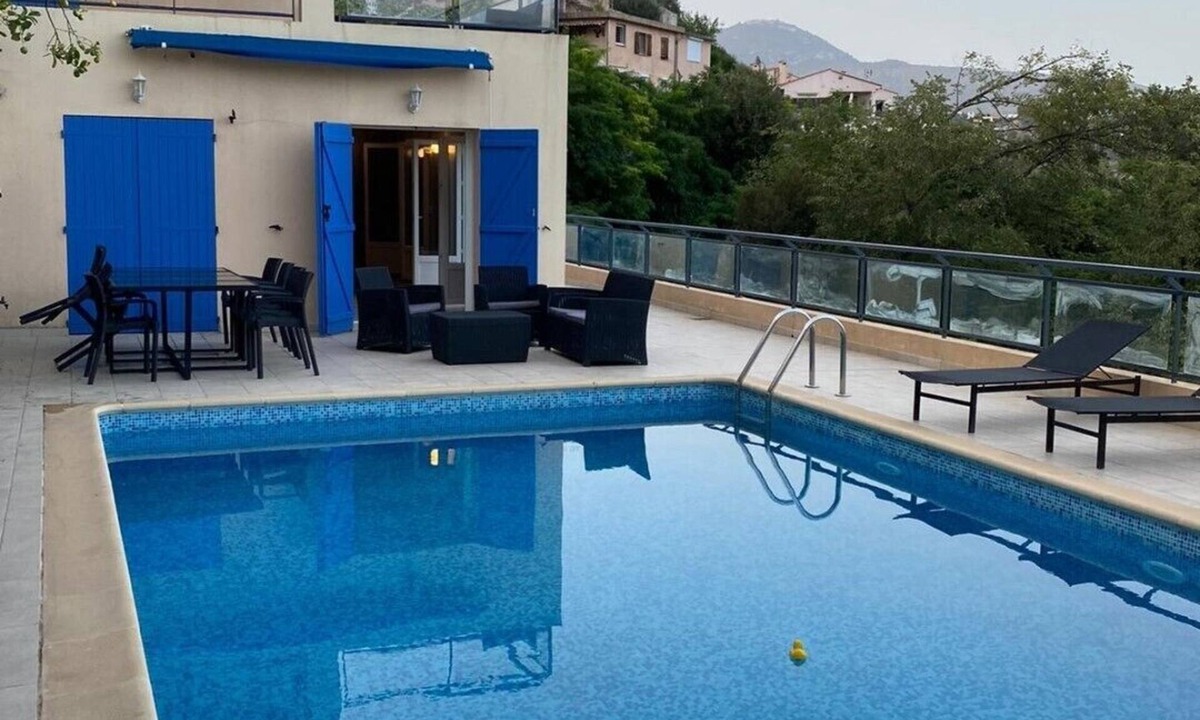 Nice Villa | Spacious villa with pool in Nice
