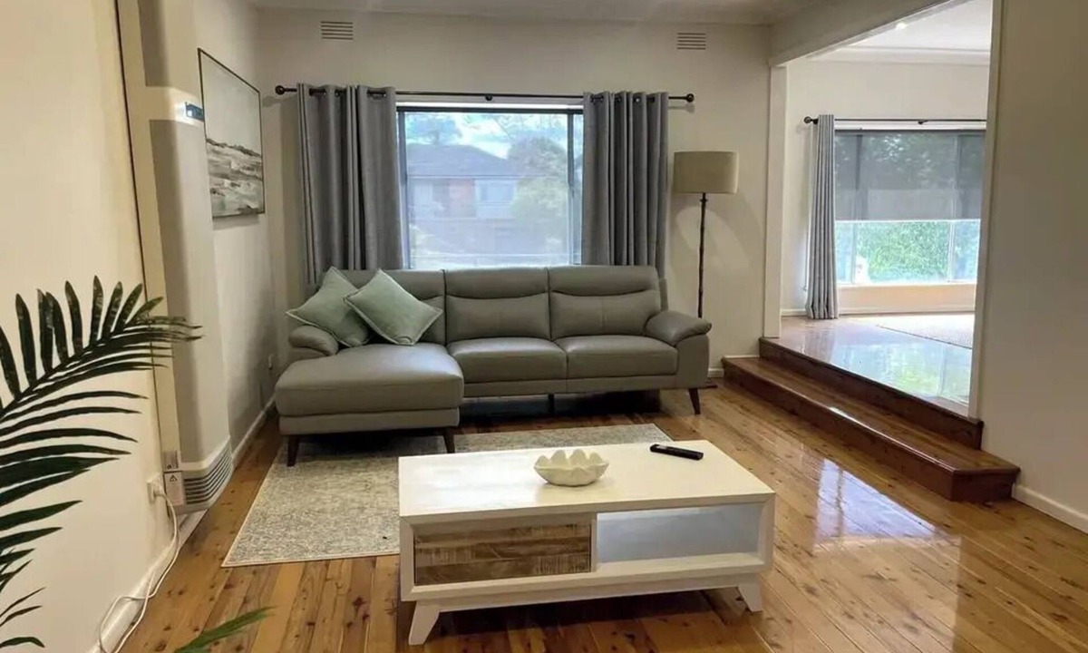 Kooringal Apartment | Spacious Wagga Escape