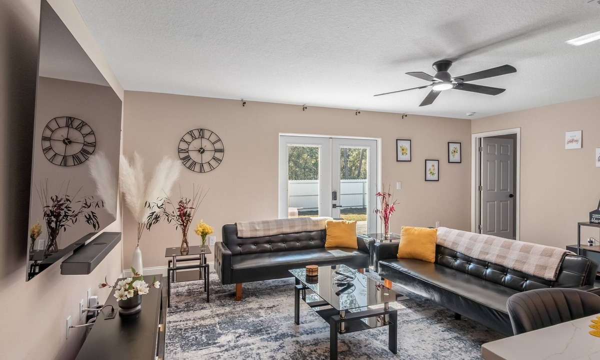 Ocala House | Spacious WEC Retreat with EV Charger.