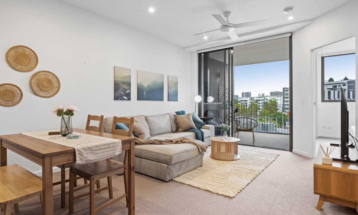 West End Apartment | Spacious West End Apartment with Pool & BBQ Access