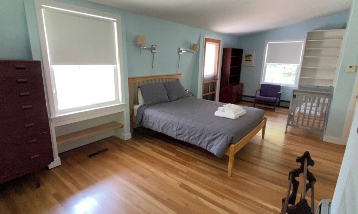 Woods Hole House | Spacious Woods Hole Beach Retreat