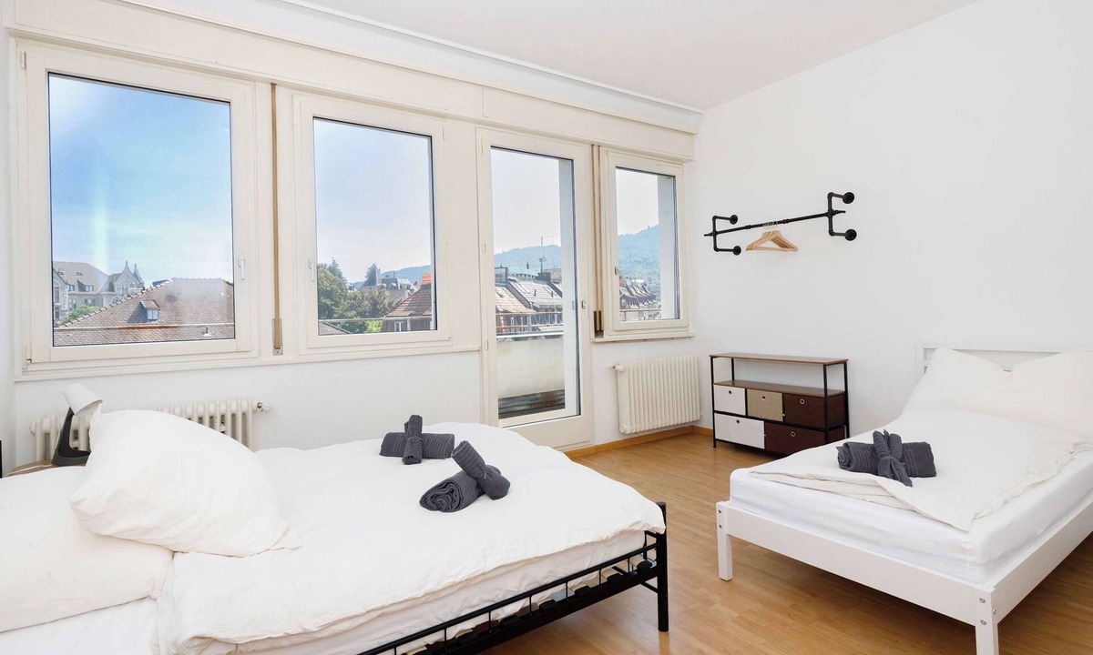 Sihlfeld Apartment | Spacious Zurich Apt, Huge Terrace & Views