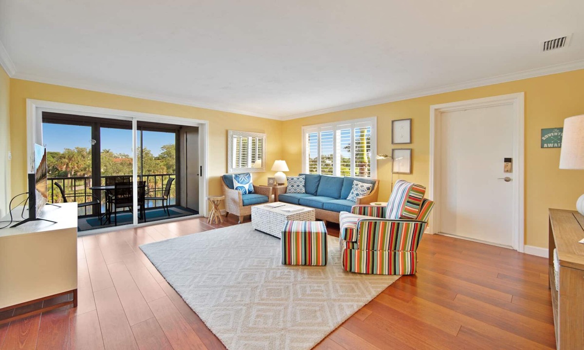 Sanibel Condo | Spanish Cay E6: Gorgeous Updates with River Views!