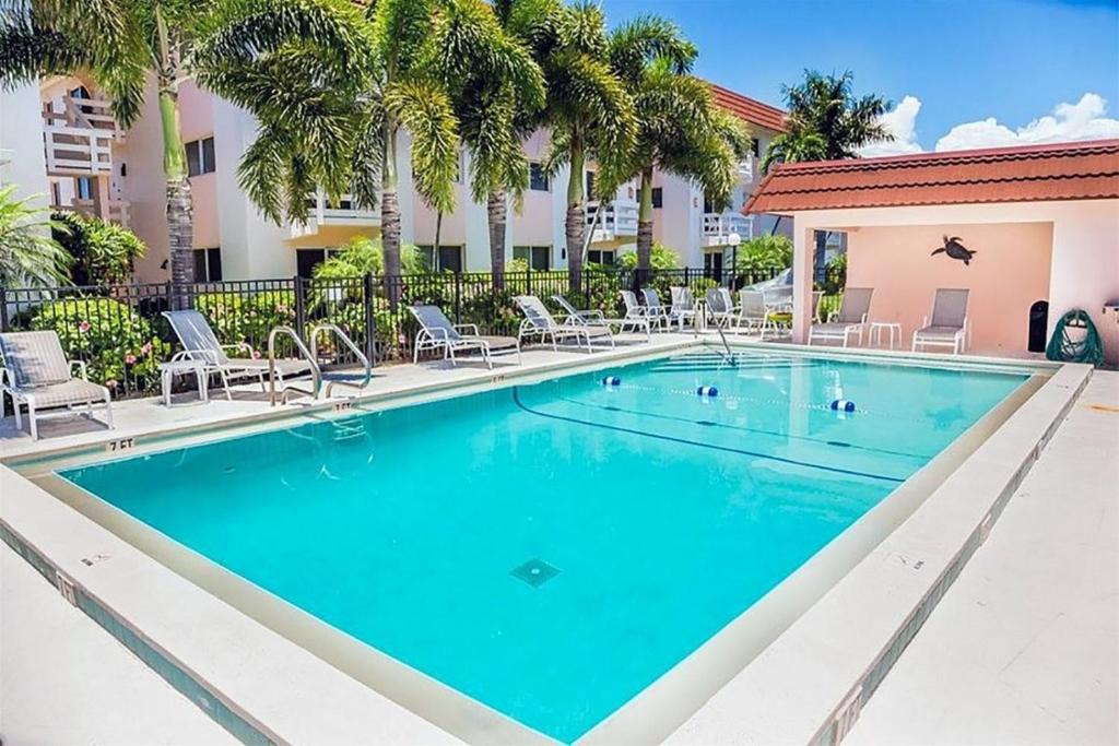 Sanibel Apartment | Spanish Cay F6
