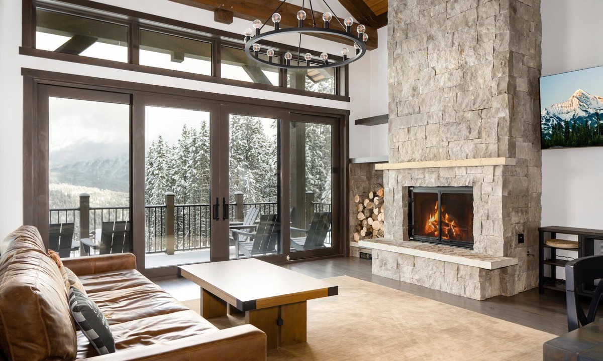 Spanish Peaks House | Spanish Peaks Home with Sweeping Views and Hot Tub!