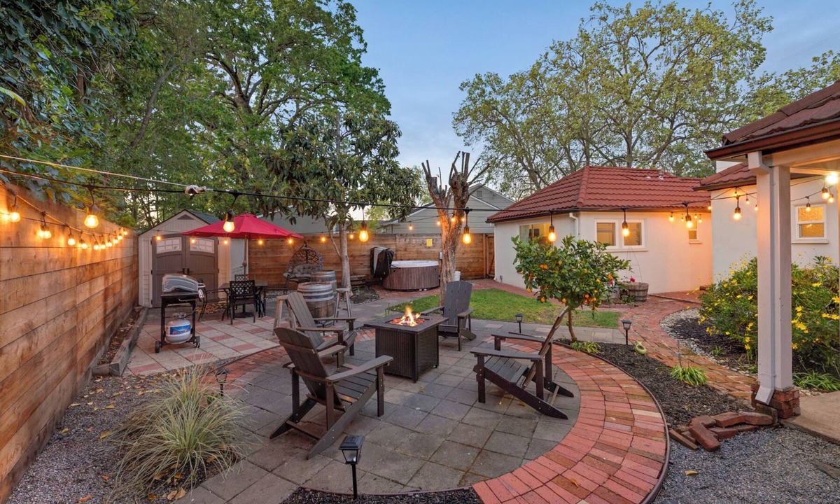 West Junior College House | Spanish Wine Country Cottage with Hot Tub!
