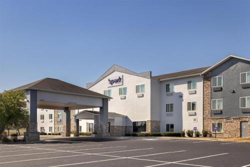 Ames Hotel | Spark By Hilton Ames