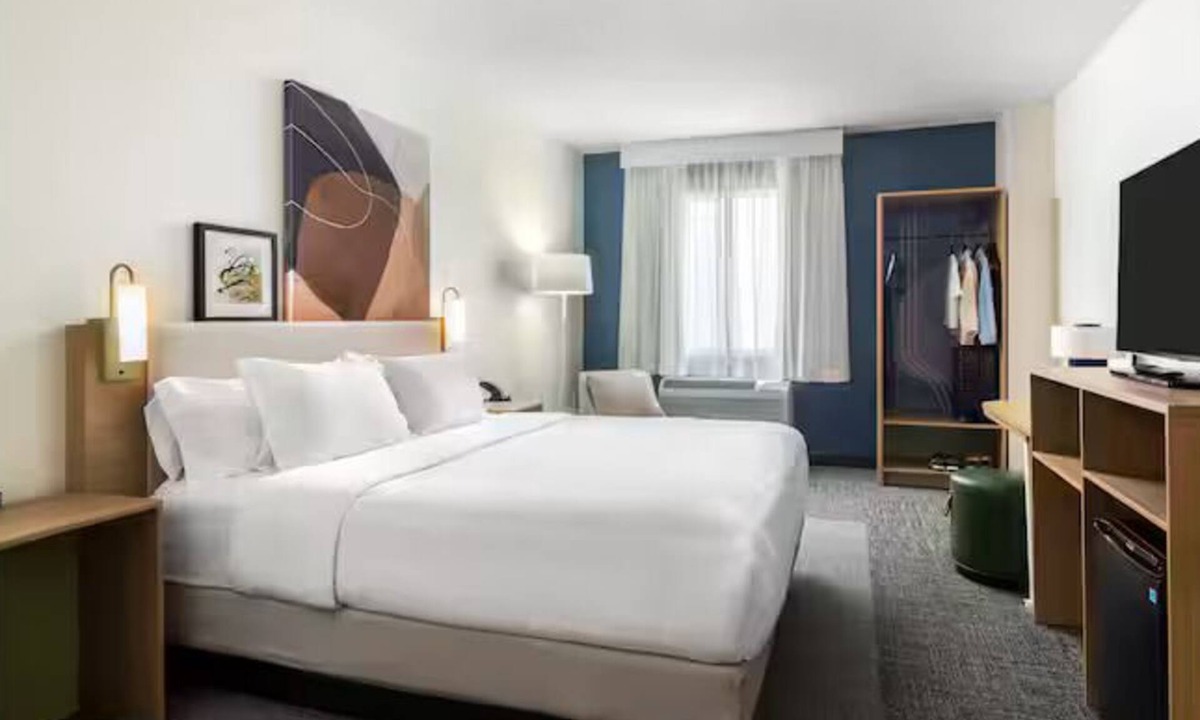 Sprague Hotel | Spark by Hilton Beckley
