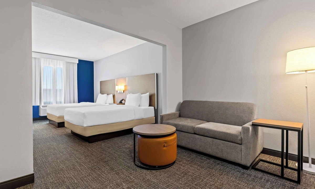 Tulsa Hotel | Spark by Hilton Catoosa