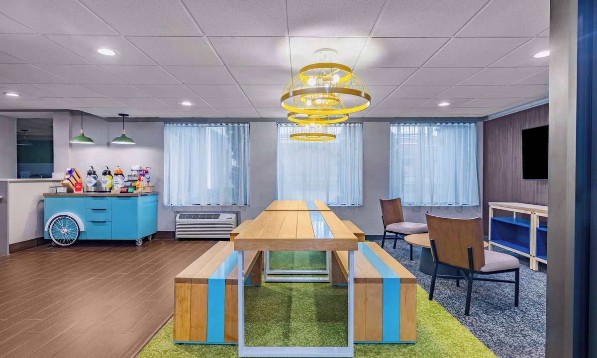 Clarks Summit Hotel | Spark by Hilton Clarks Summit