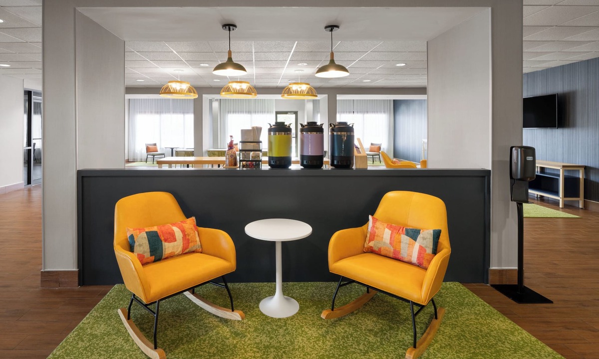 Decatur Hotel | Spark by Hilton Decatur