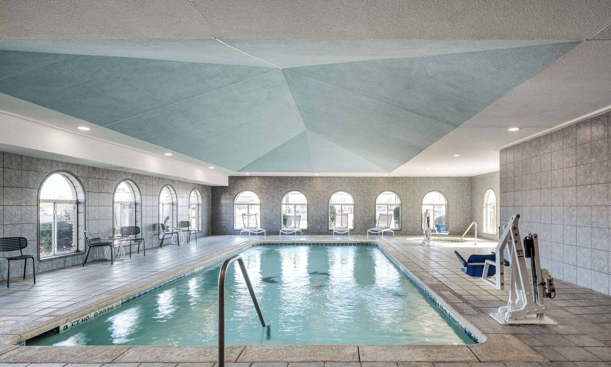 Dumas Hotel | Spark by Hilton Dumas