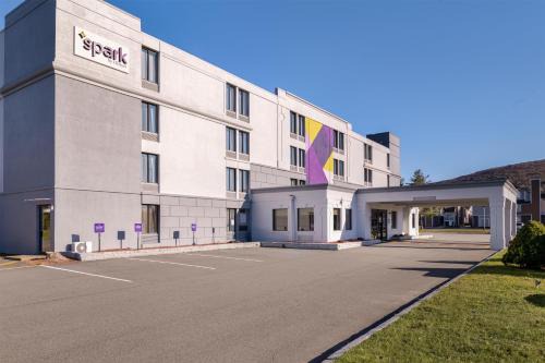 Fishkill Hotel | Spark by Hilton Fishkill