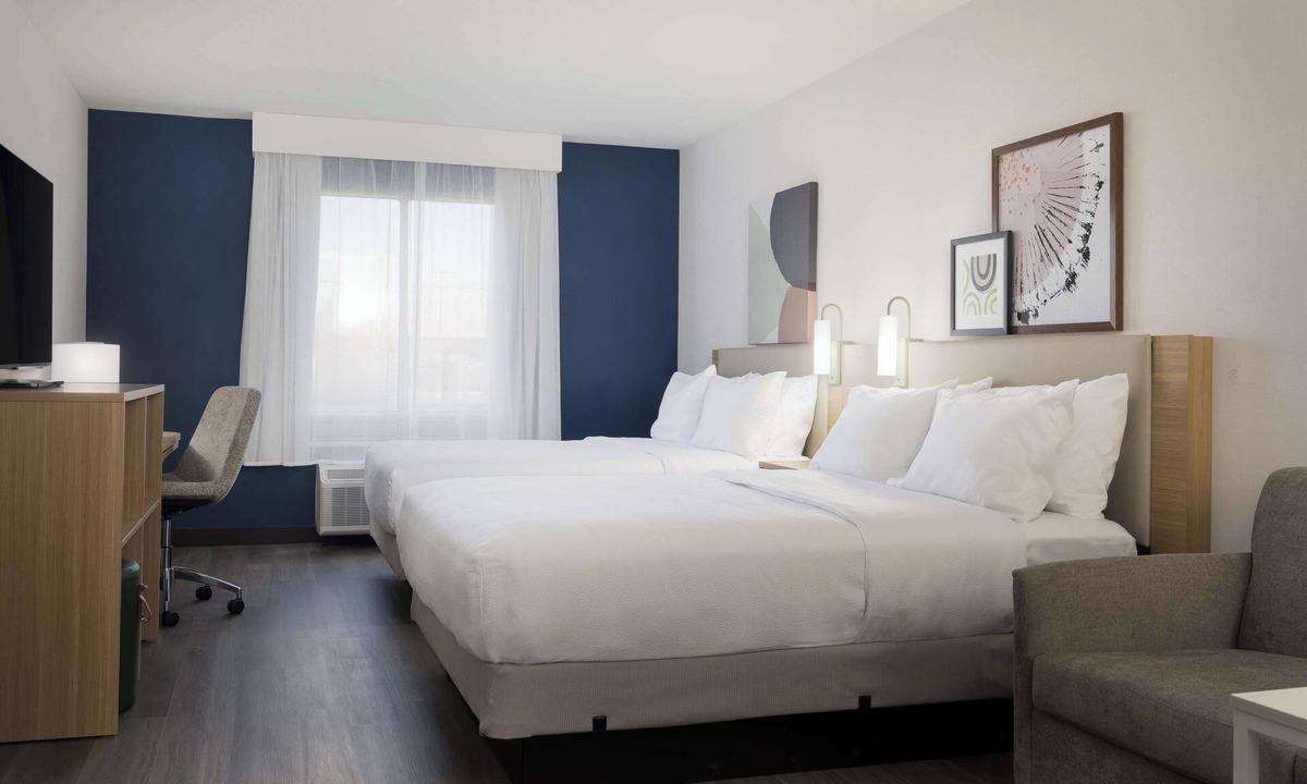 Guelph Hotel | Spark by Hilton Guelph