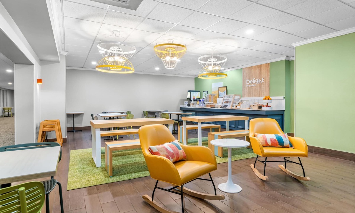 Lockport Hotel | Spark by Hilton Lockport