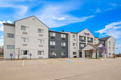 Moline Hotel | Spark By Hilton Moline Quad Cities