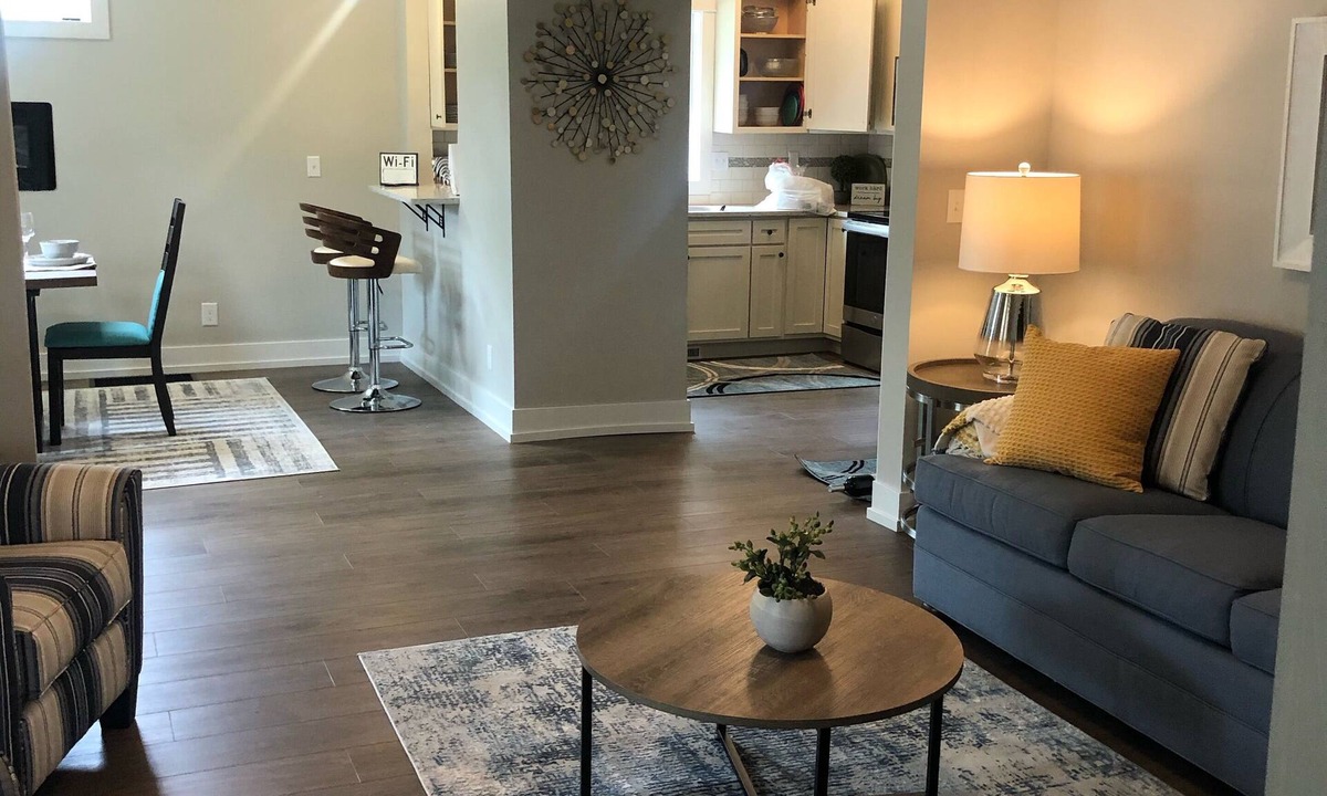 Douglas House | Sparkling Home in Saugatuck area!