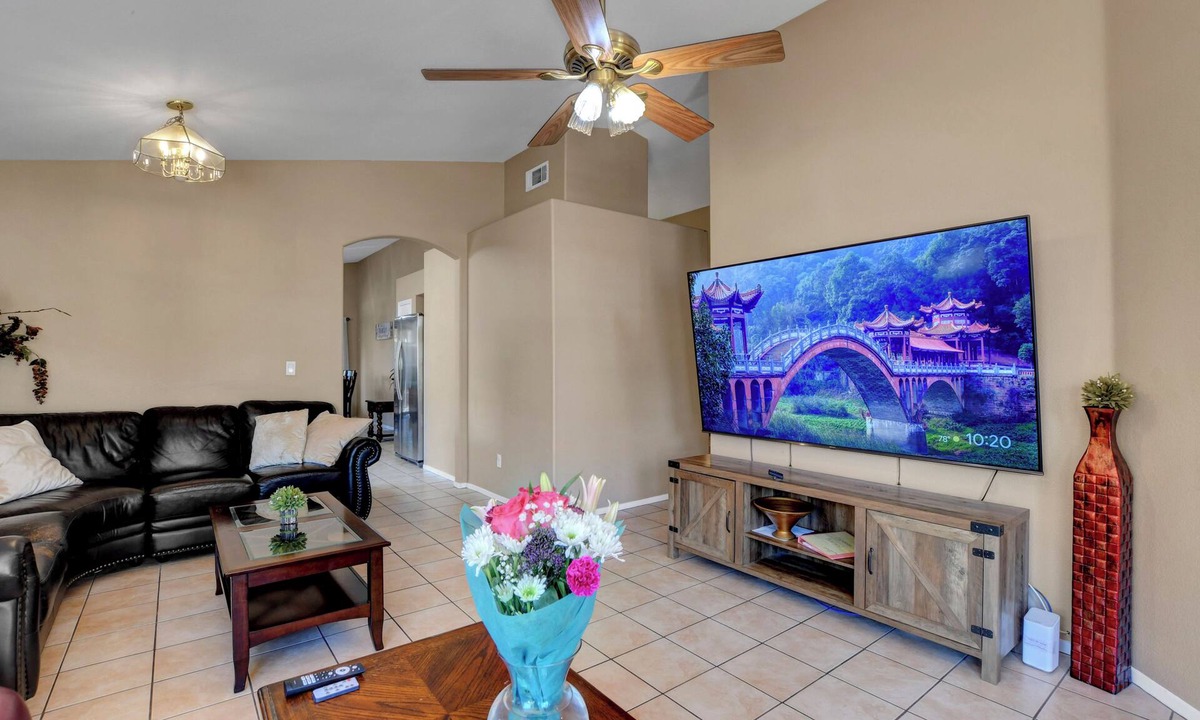 Silverado Ranch House | Sparkling Home, Safe, Quiet & Clean! Convenient Location!