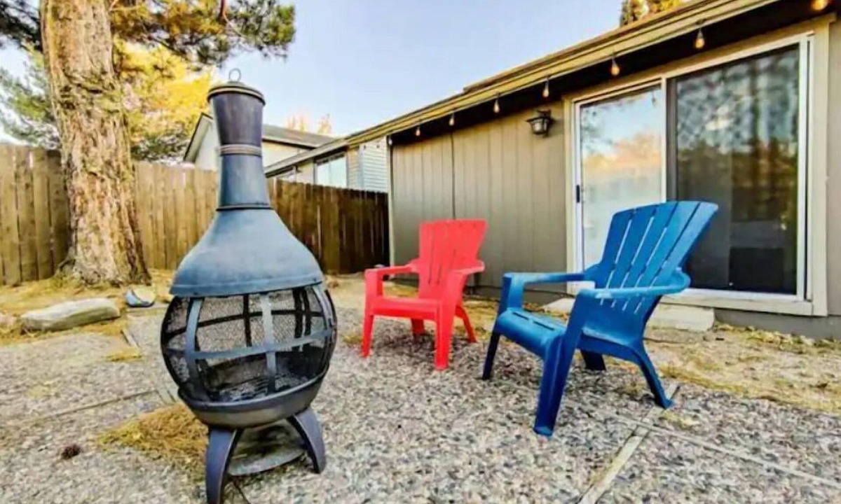 Sparks House | Sparks Gem Easy Access RNO/Tahoe