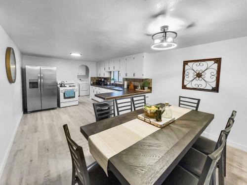 Grand Junction House | Sparn Mountain Hideaway home