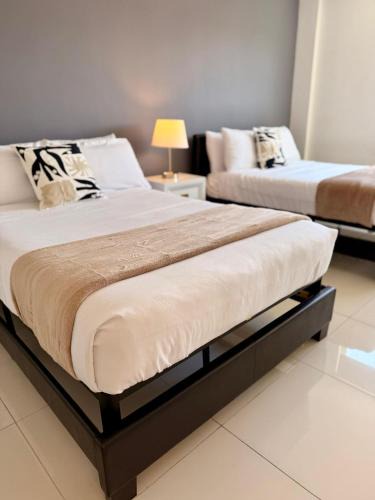 Sunny Isles Beach Apartment | SPECIAL Beautiful Modern Beach Condo