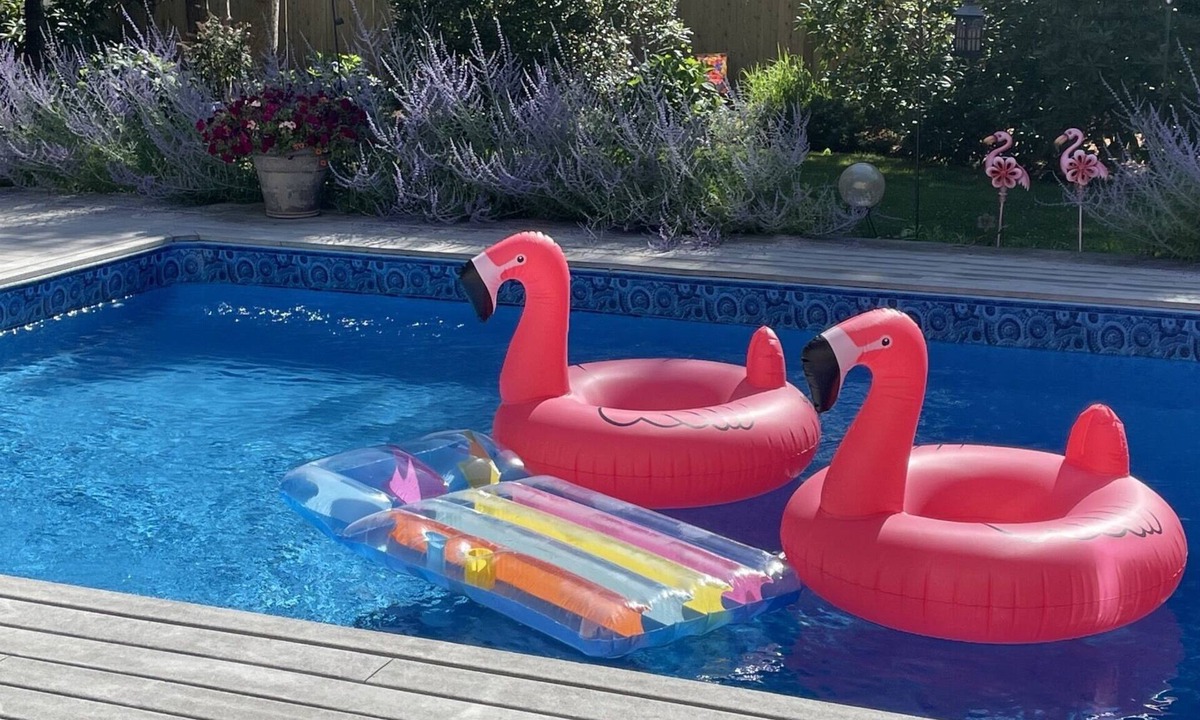 Westhampton Beach House | SPECIAL book now for 10% off! WHB Village 3 Brm Heated Pool, Hot Tub, Sleeps 8