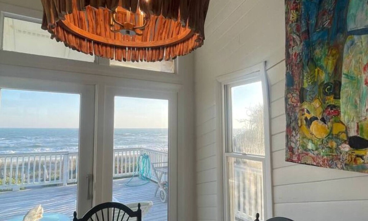 Pine Knoll Shores House | Special! Oceanfront Hidden Treasure Pine Knoll Shores