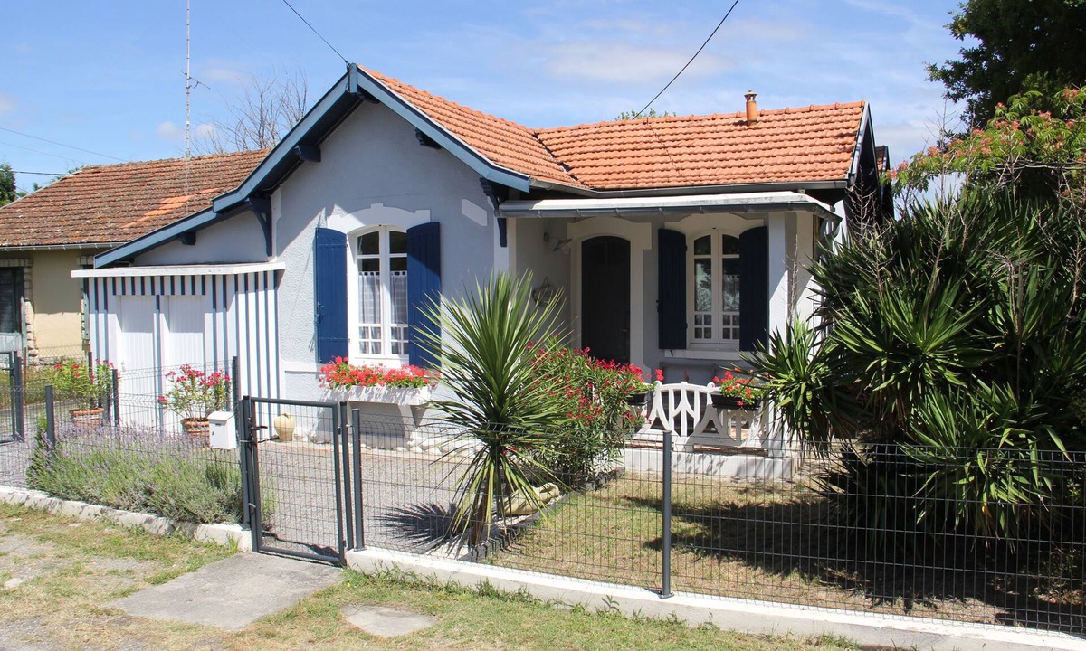 Audenge House | SPECIAL OFFER: Charming home in Arcachon near the harbor, halfway between Cap Ferret and Arcachon