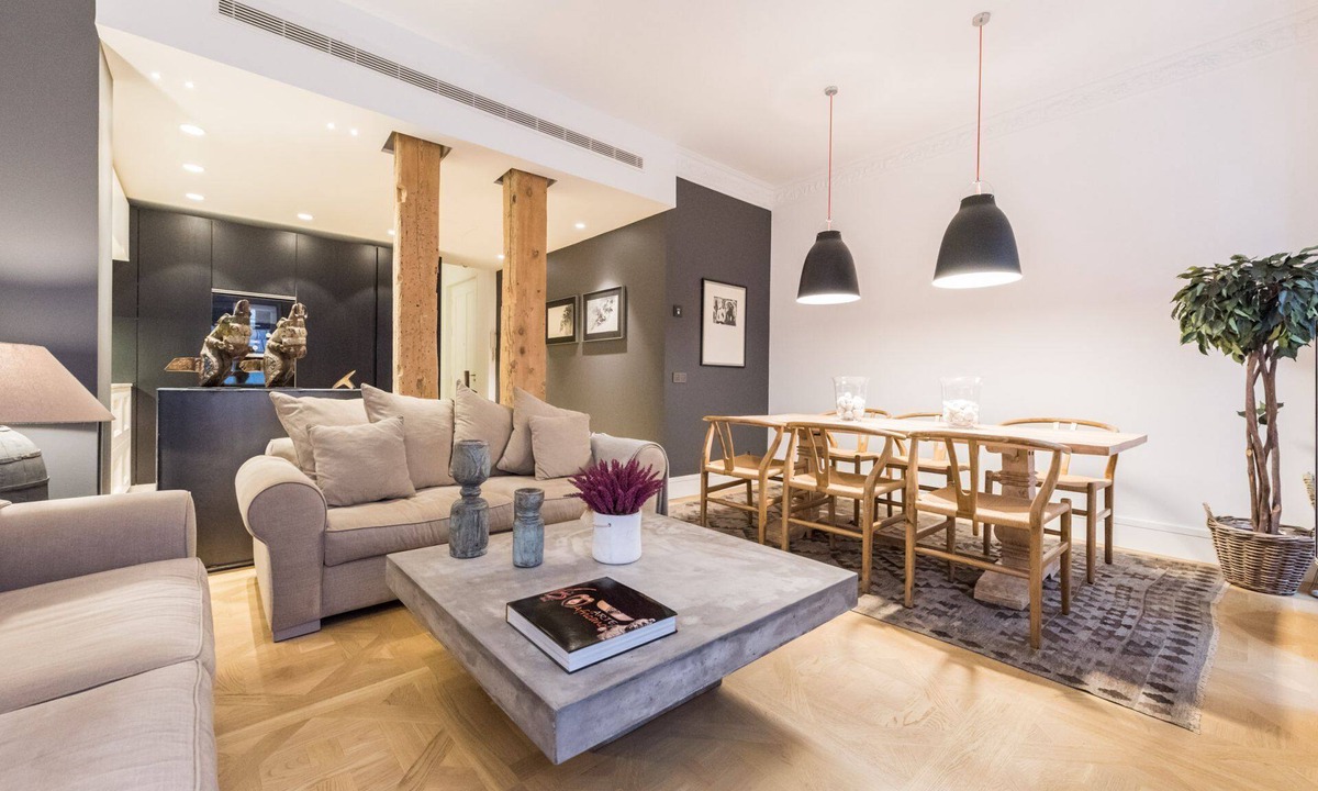 Chueca Apartment | Spectacular 3-Bed Apartment in Central Madrid