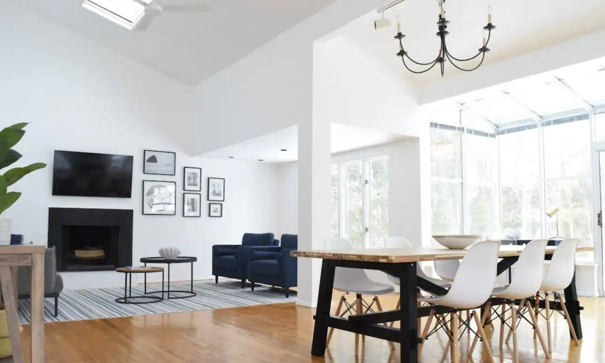 Springs House | Spectacular Beach Chic for Labor Day