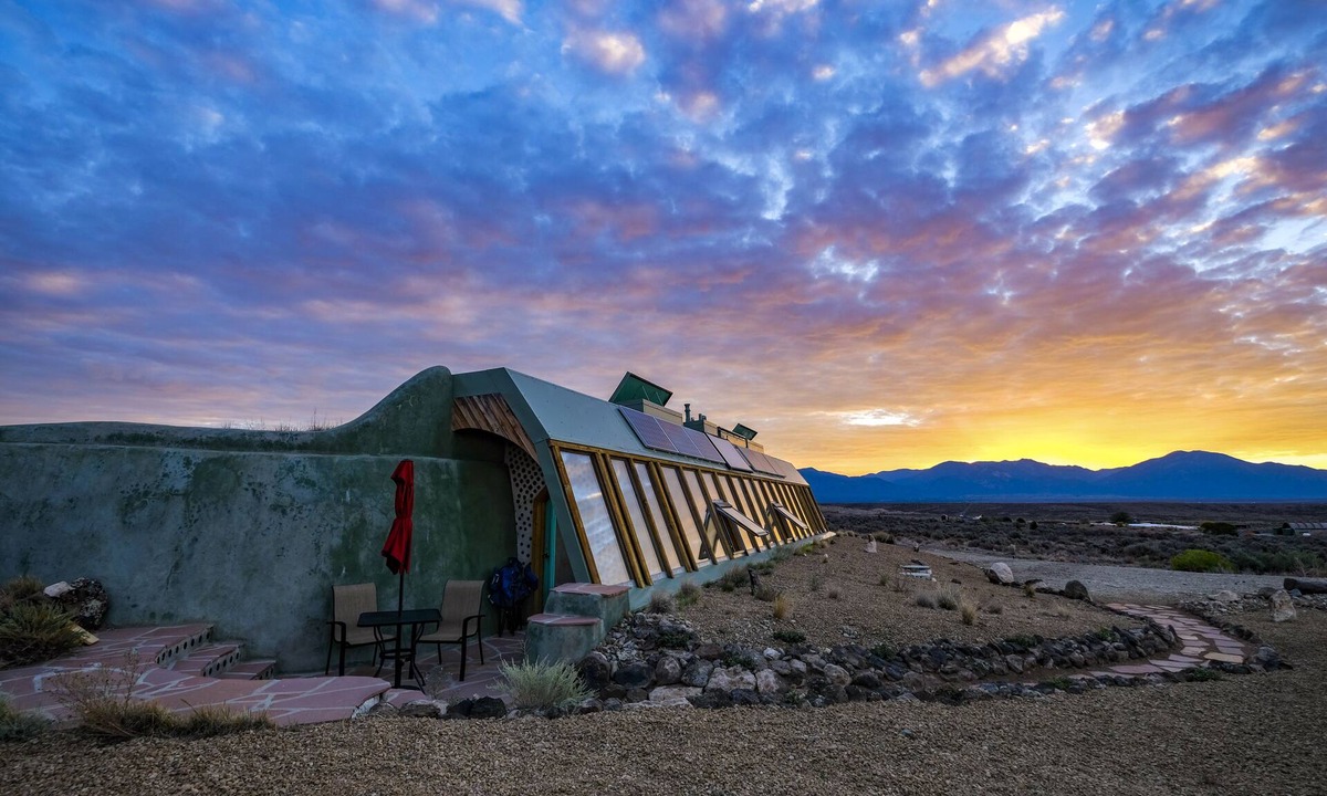 Petaca House | Spectacular Earthship