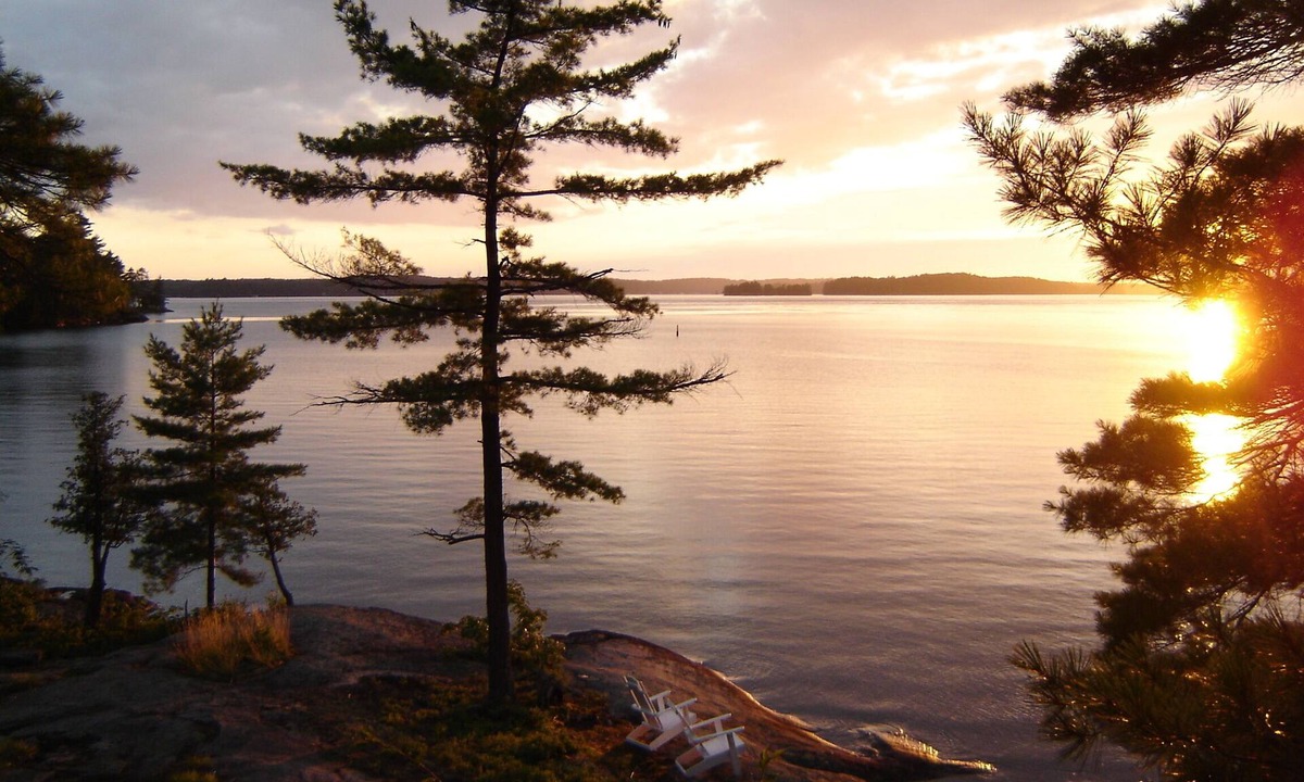 Muskoka Lakes Cottage | Spectacular Lake Joseph