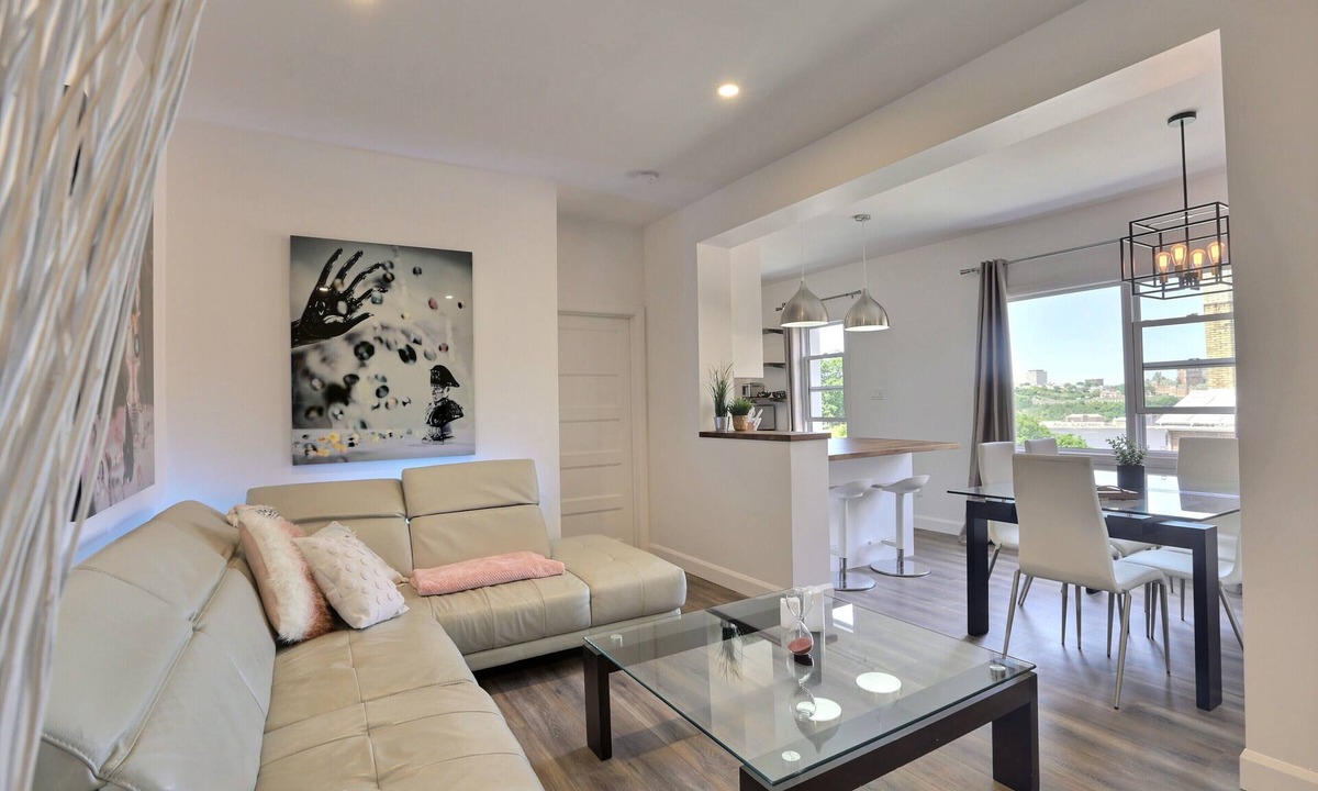 Paine-Sec Apartment | Spectacular, Lunch with the Chateau Frontenac! Air-conditioned Free parking!