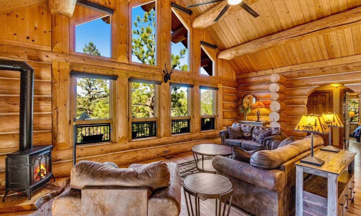 Carriage Hills House | Spectacular Mountain Views! 4Bed 4Ba; Outdoor Dining; Private 1+ Acre; Hot Tub!