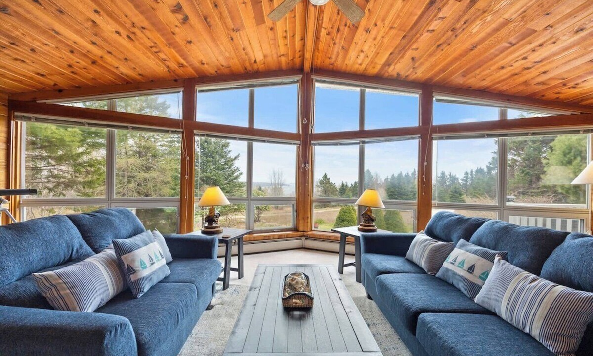 Marlboro House | Spectacular Ocean View/Whole-House AC/Firepit/Deck