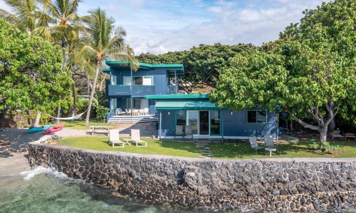 Puako Cottage | Spectacular Oceanfront Puako Cottage