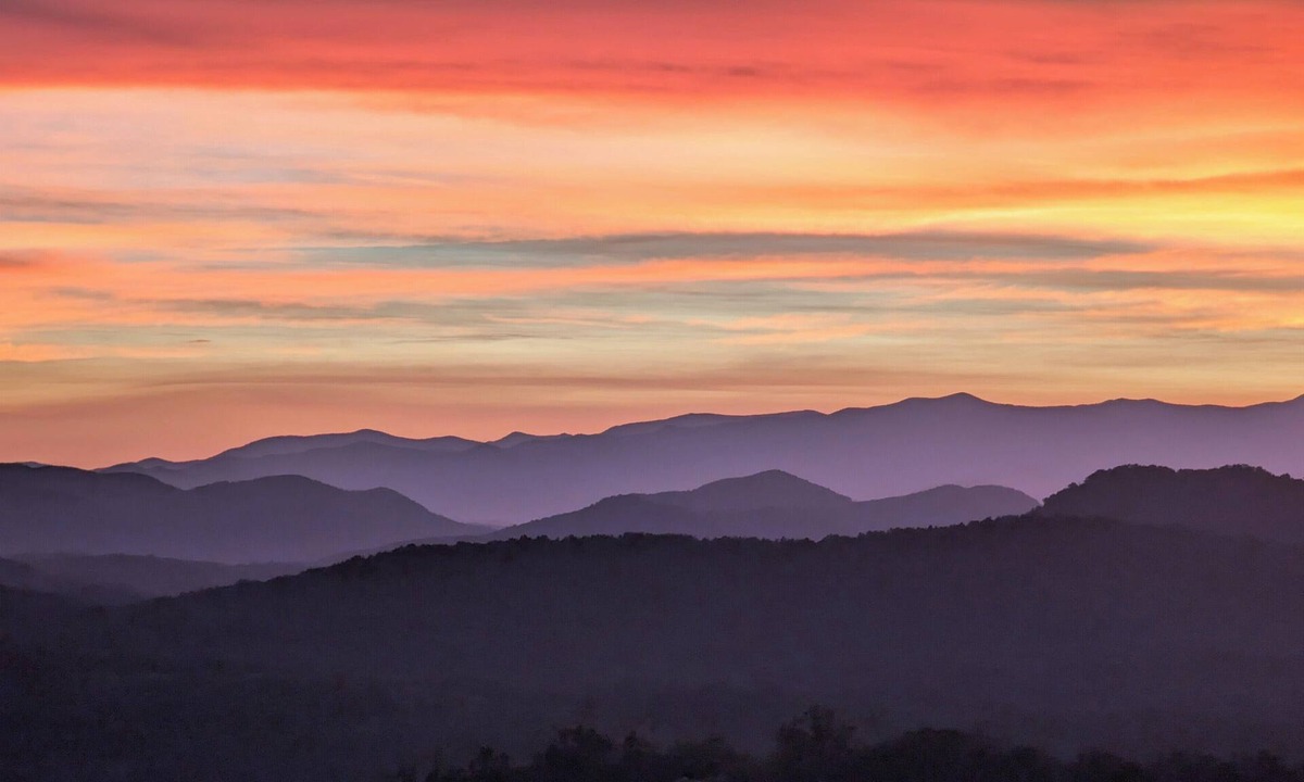 Vein Mountain House | Spectacular Panoramic Mountain Views