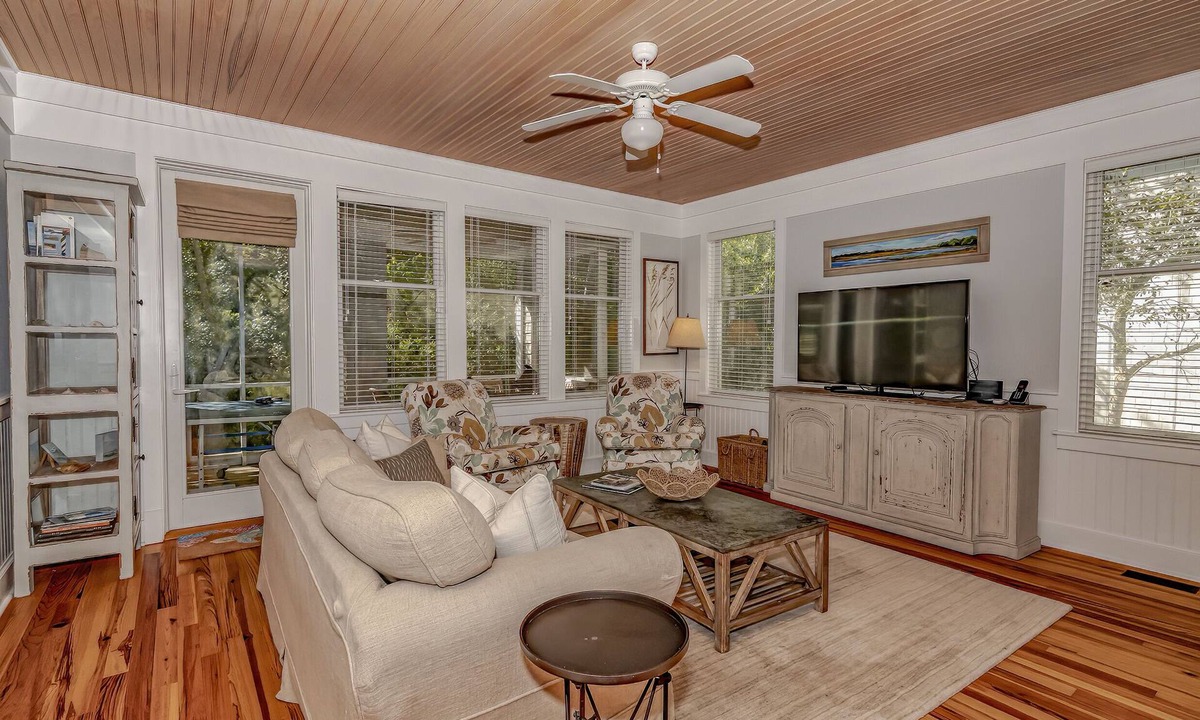 Keepers Landing House | Spectacular Rental in Cape Fear Station! Access to both clubs; large screened in porch