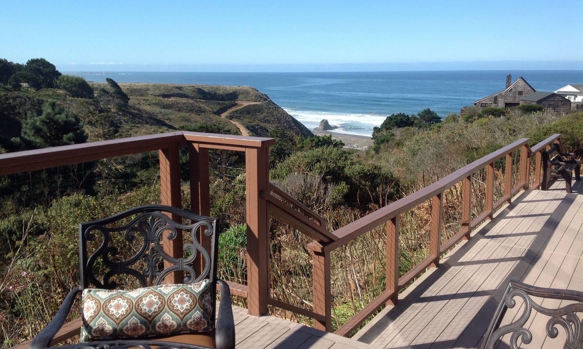 Manchester House | Spectacular Views with Privacy