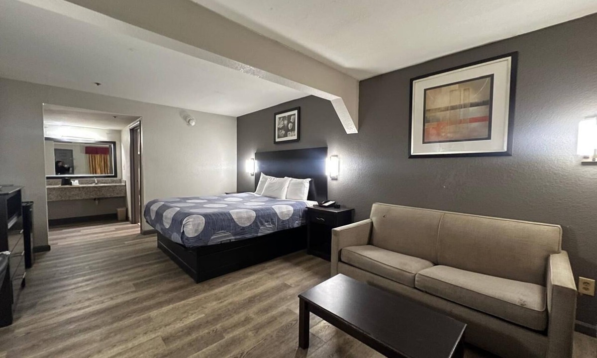 Griffin Hotel | Speedway Inn & Suites Griffin US 19