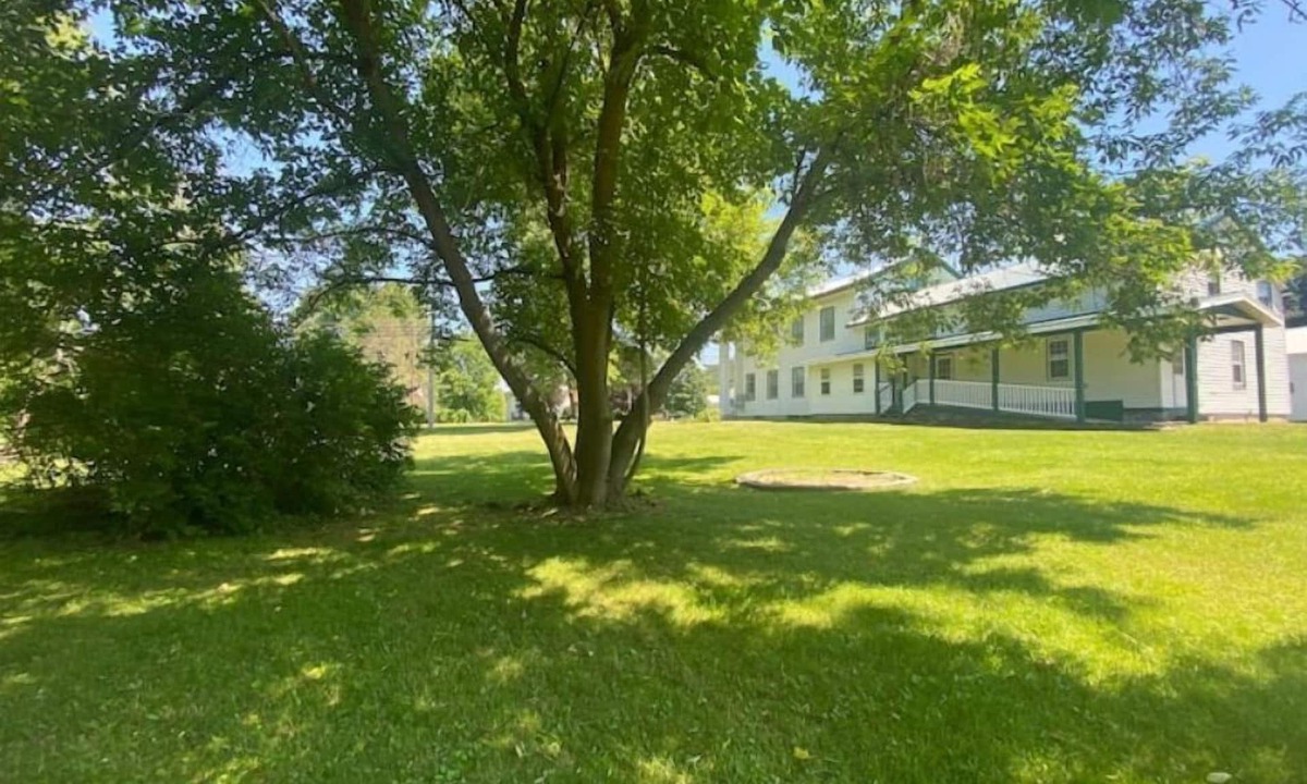 Spencer Apartment | Spencer Village Colonial 4