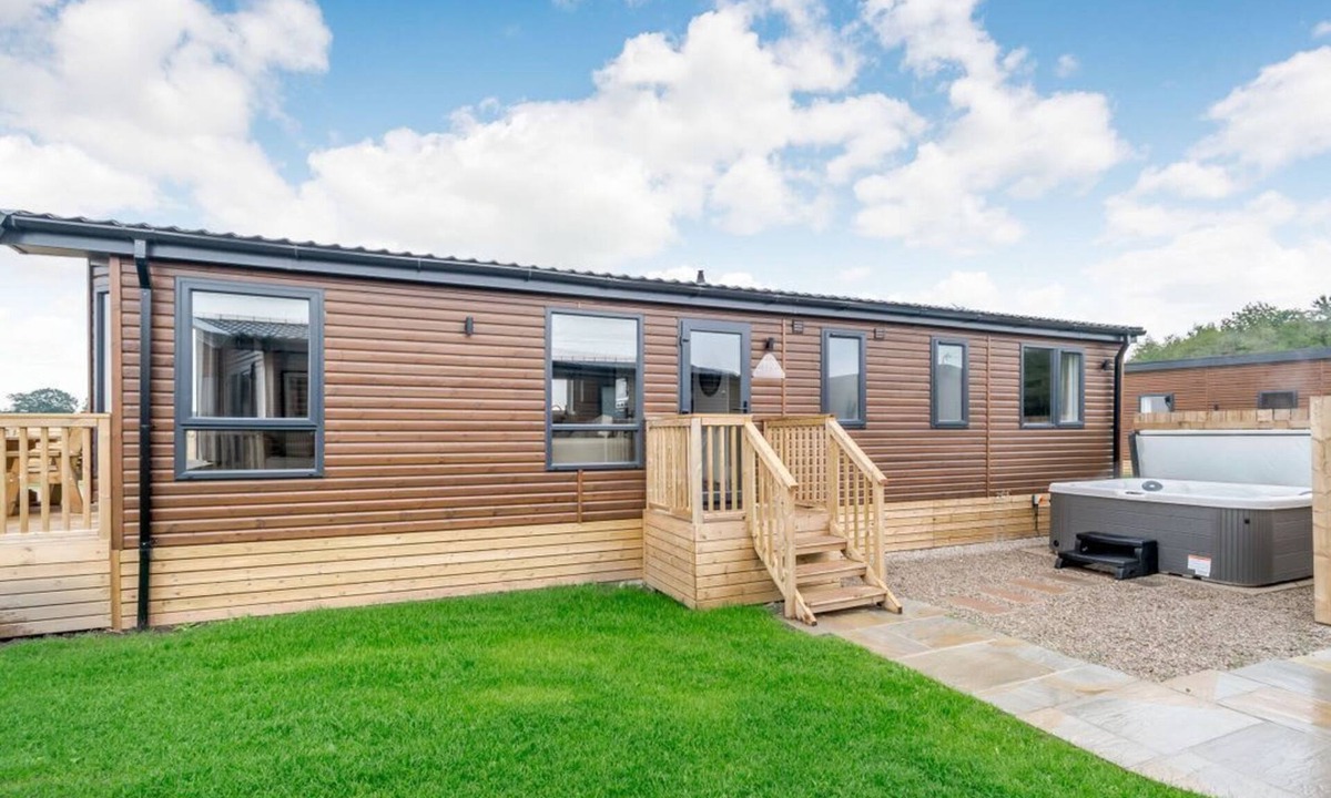 Carlton Miniott Cabin | Spindle Spa (Pet), Thirsk