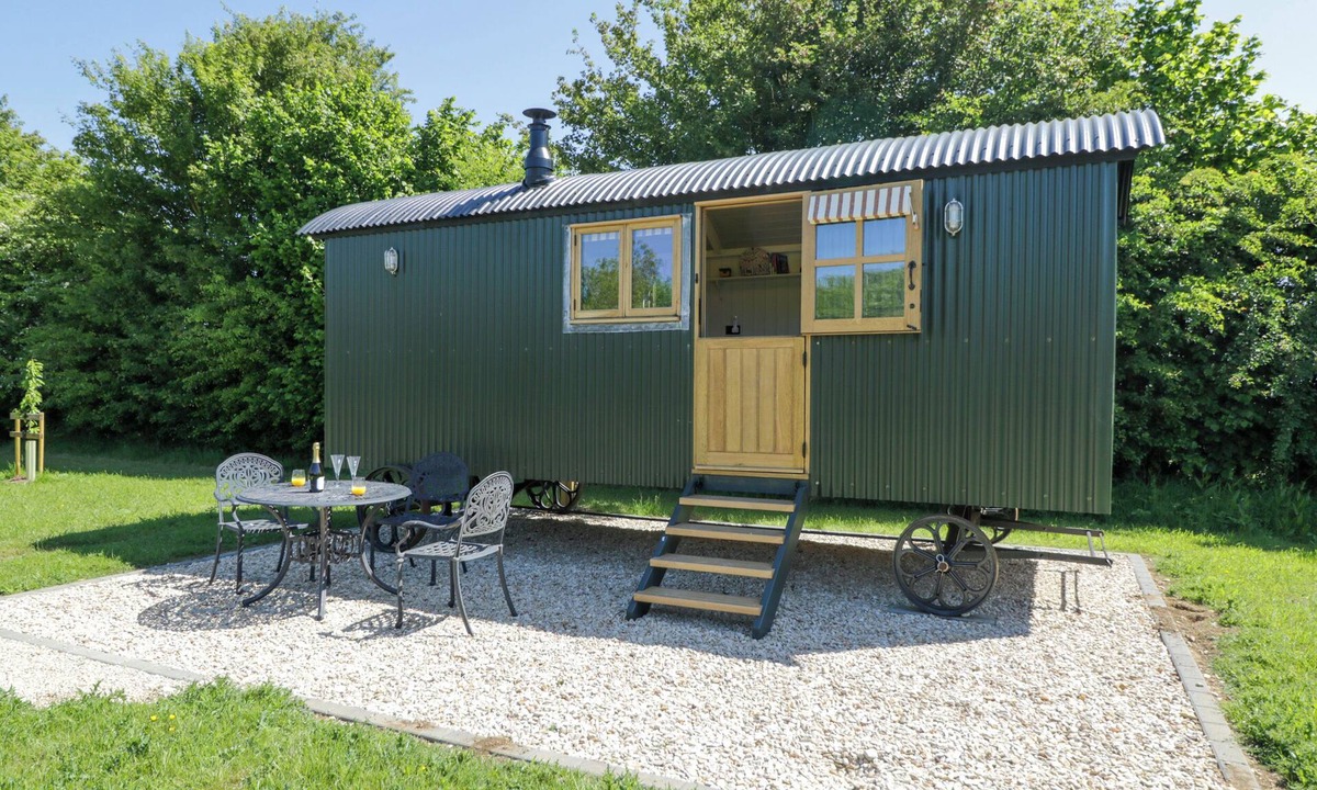 South Leigh Cottage | SPINDLE, with pool in Witney