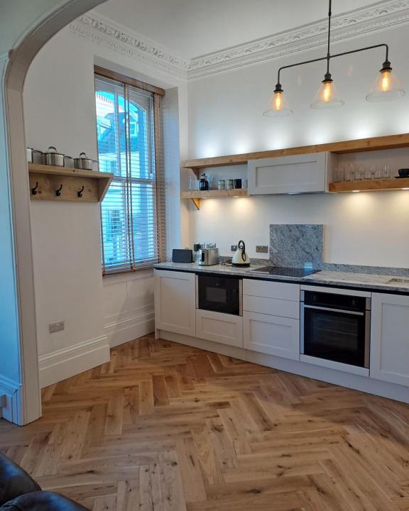 Tenby Apartment | Spinnaker - Self Catering Apartment, Tenby